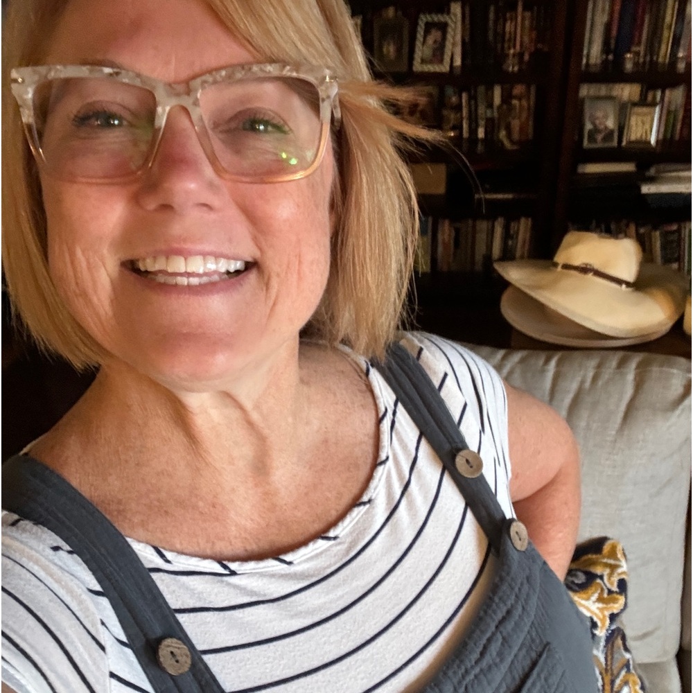 Meet your Posher, Tonya